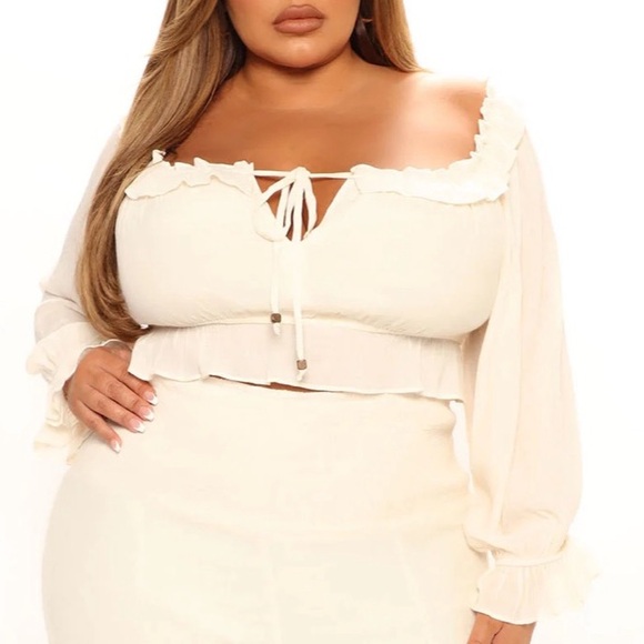 NEW•XL• BOHO CHIC IVORY RUFFLED TOP•NWT - Picture 4 of 15